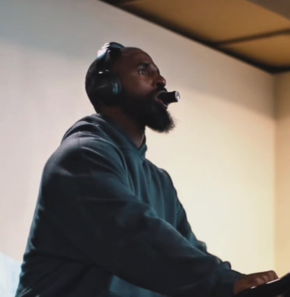 Pure Oxygen - Breathing Respirator